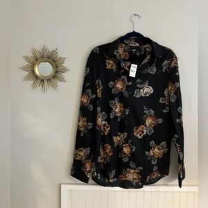 NWT Express Floral and Black Women’s Button Down Shirt